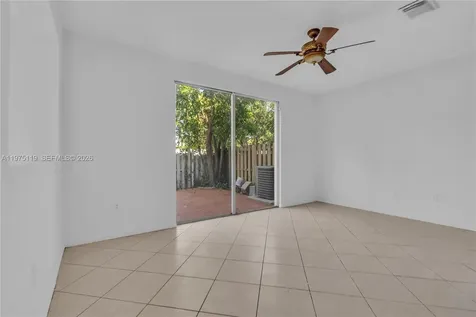 27463 SW 137th Court Homestead FL 33032