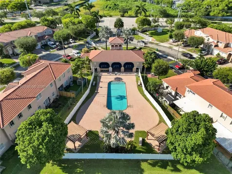27463 SW 137th Court Homestead FL 33032