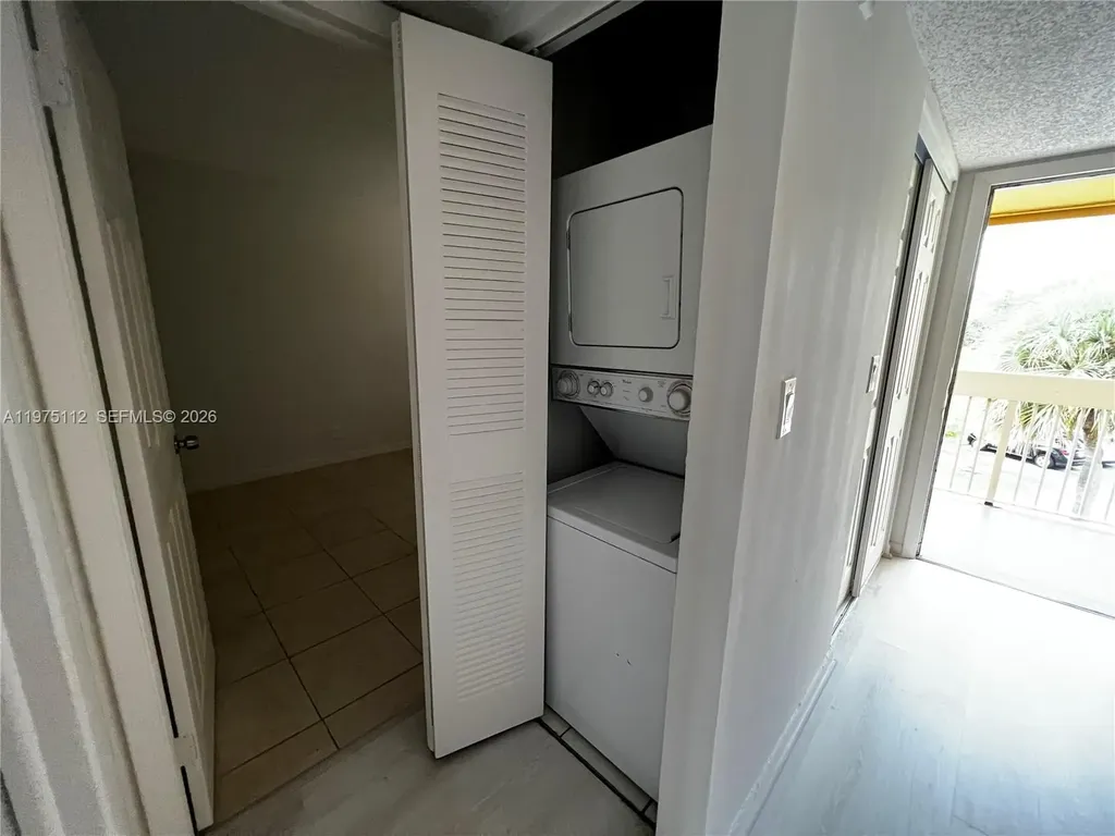 9000 NW 28th Drive Coral Springs FL 33065