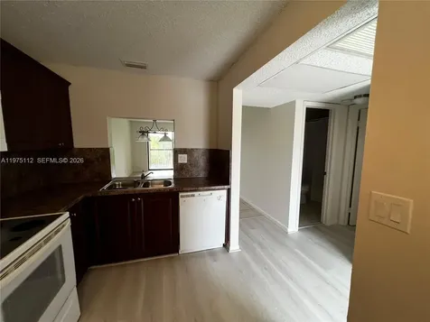 9000 NW 28th Drive Coral Springs FL 33065