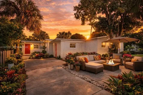 1160 W 26 Th Court Riviera Beach FL 33404