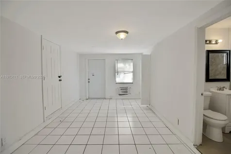 1160 W 26 Th Court Riviera Beach FL 33404