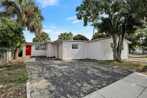 1160 W 26 Th Court Riviera Beach FL 33404