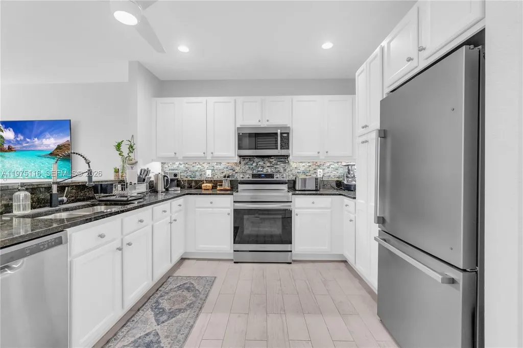 1019 W Longport Circle Delray Beach FL 33444