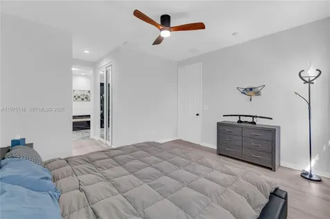 1019 W Longport Circle Delray Beach FL 33444