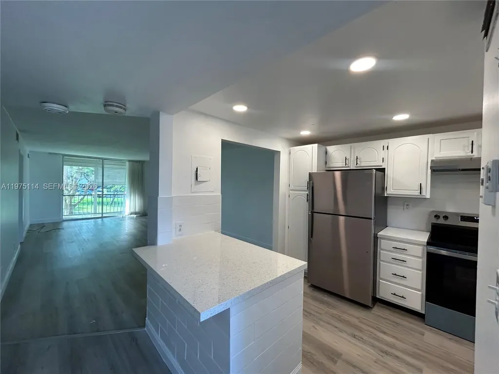 8962 S Hollybrook Boulevard Pembroke Pines FL 33025