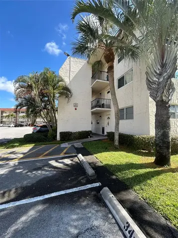 8962 S Hollybrook Boulevard Pembroke Pines FL 33025