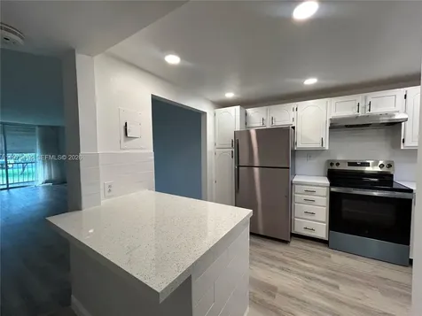 8962 S Hollybrook Boulevard Pembroke Pines FL 33025