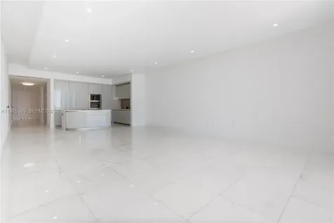 18975 Collins Avenue Sunny Isles Beach FL 33160