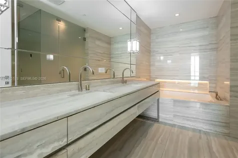18975 Collins Avenue Sunny Isles Beach FL 33160
