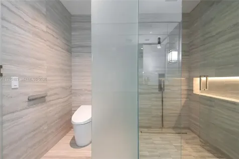 18975 Collins Avenue Sunny Isles Beach FL 33160
