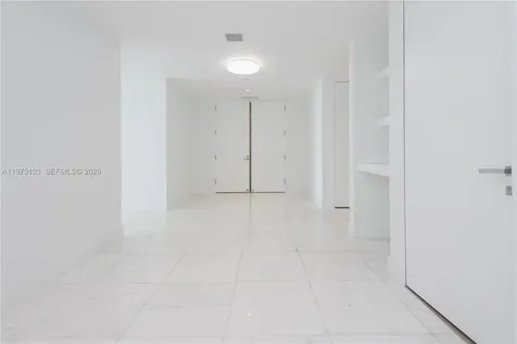 18975 Collins Avenue Sunny Isles Beach FL 33160