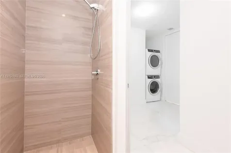 18975 Collins Avenue Sunny Isles Beach FL 33160