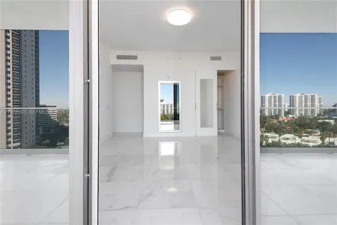 18975 Collins Avenue Sunny Isles Beach FL 33160