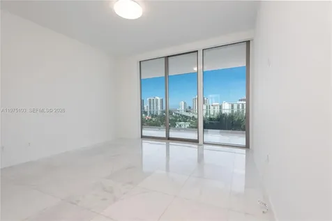 18975 Collins Avenue Sunny Isles Beach FL 33160