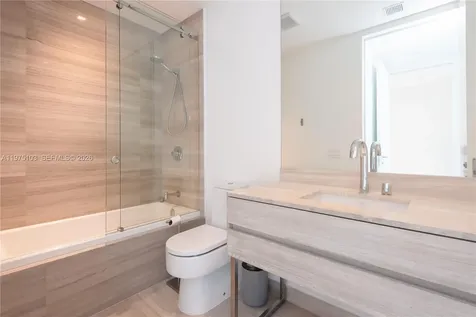 18975 Collins Avenue Sunny Isles Beach FL 33160