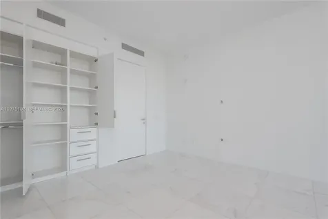 18975 Collins Avenue Sunny Isles Beach FL 33160
