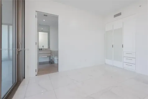 18975 Collins Avenue Sunny Isles Beach FL 33160