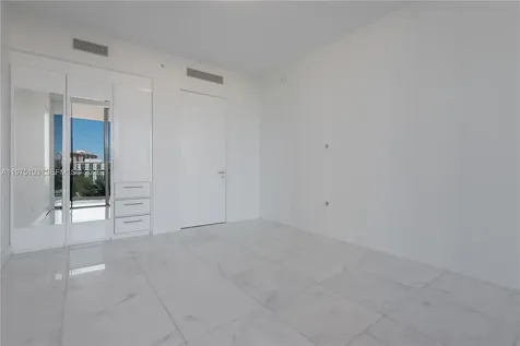 18975 Collins Avenue Sunny Isles Beach FL 33160