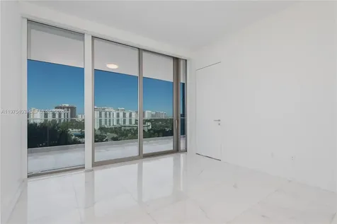 18975 Collins Avenue Sunny Isles Beach FL 33160