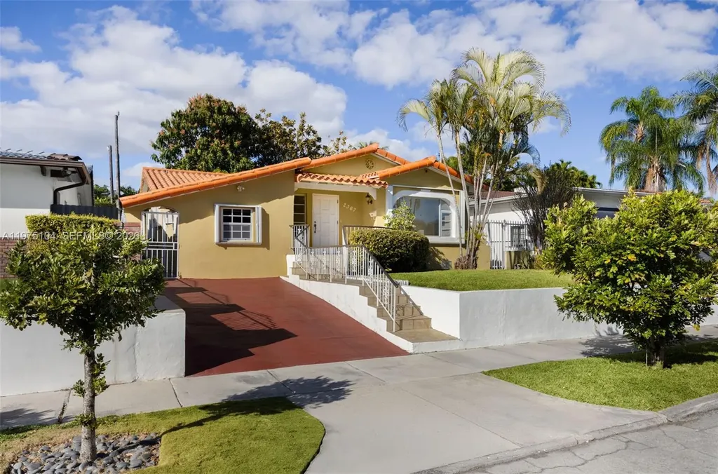 2367 SW 23rd Terrace Miami FL 33145