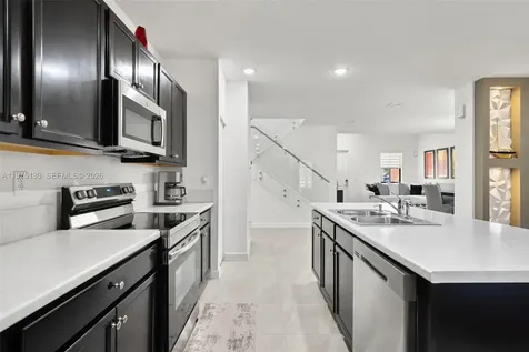160 SE 23rd Terrace Homestead FL 33033