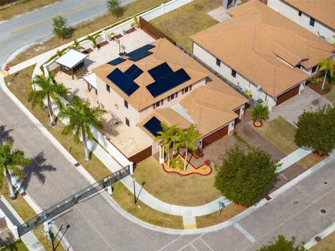 160 SE 23rd Terrace Homestead FL 33033