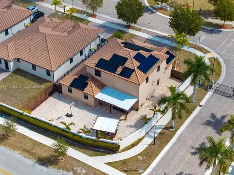 160 SE 23rd Terrace Homestead FL 33033