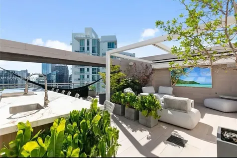 90 SW 3rd Street Miami FL 33130