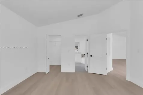 16333 SW 68th Terrace Miami FL 33193