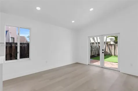 16333 SW 68th Terrace Miami FL 33193