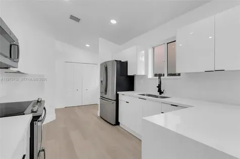 16333 SW 68th Terrace Miami FL 33193
