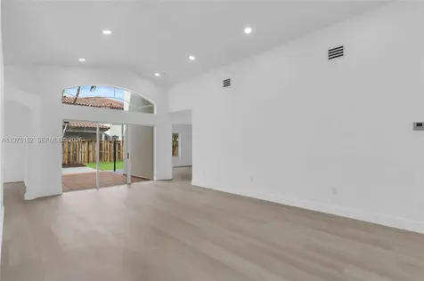 16333 SW 68th Terrace Miami FL 33193
