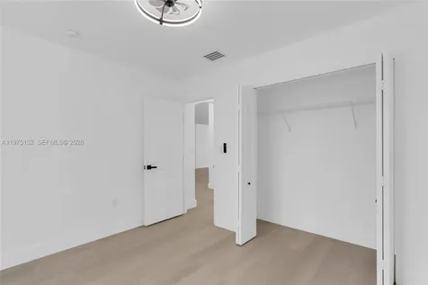 16333 SW 68th Terrace Miami FL 33193