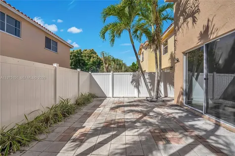 16922 SW 35th Street Miramar FL 33027