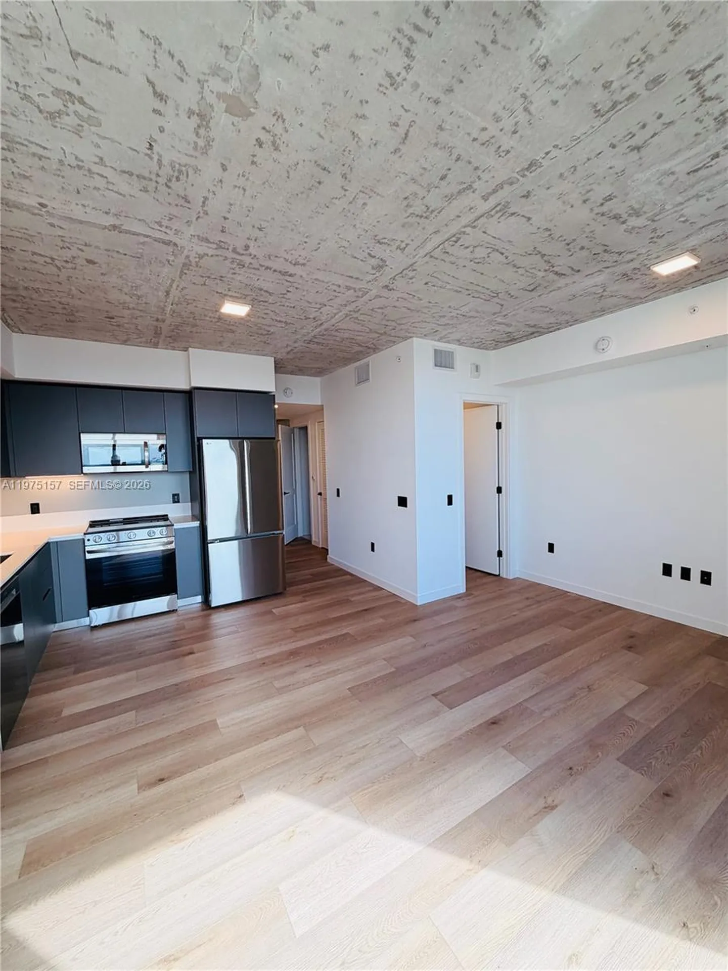 307 SW 5th Street Fort Lauderdale FL 33315