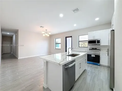 410 NW 41st Street Oakland Park FL 33309