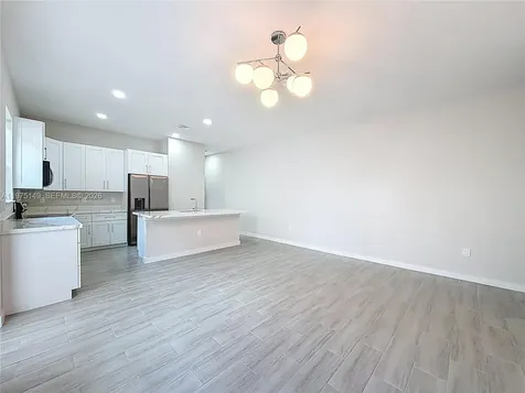 410 NW 41st Street Oakland Park FL 33309