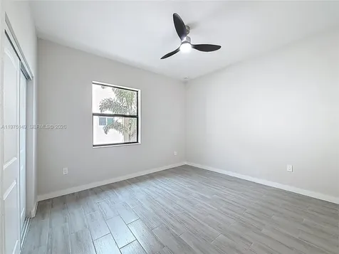 410 NW 41st Street Oakland Park FL 33309