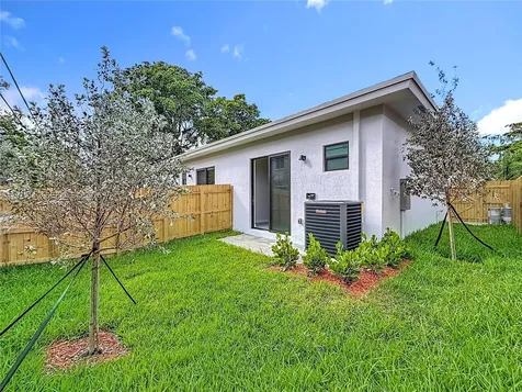 410 NW 41st Street Oakland Park FL 33309