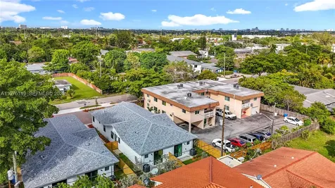 410 NW 41st Street Oakland Park FL 33309