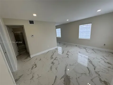 6324 E 6th Avenue Hialeah FL 33013