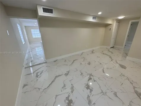 6324 E 6th Avenue Hialeah FL 33013