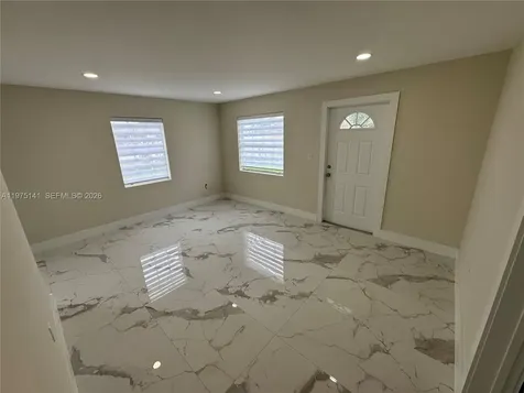 6324 E 6th Avenue Hialeah FL 33013