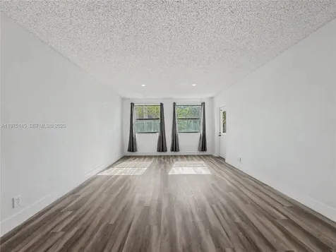8120 Geneva Court Doral FL 33166