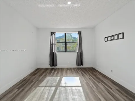 8120 Geneva Court Doral FL 33166