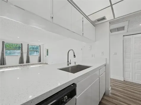 8120 Geneva Court Doral FL 33166