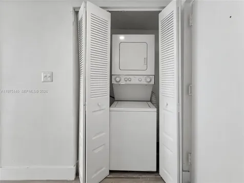 8120 Geneva Court Doral FL 33166