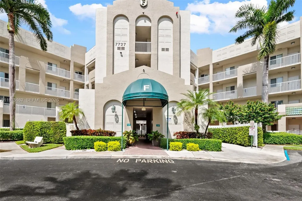 7727 Southampton Terrace Tamarac FL 33321