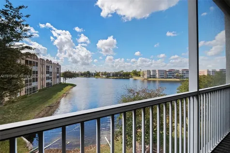 7727 Southampton Terrace Tamarac FL 33321